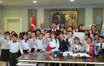 BAŞKAN KAYA’NIN 23 NİSAN’DA KOLTUĞUNU DEVRETTİĞİ LİNA, DÜNYA ŞAMPİYONU OLDU