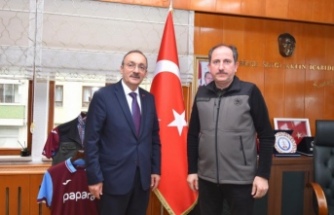 Başkan Çelenk bölge müdür Yılmaz’ı ziyaret etti.