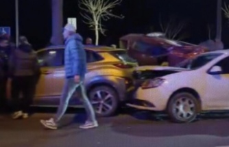 sahil yolunda zincirleme trafik kazası.