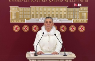 CHP’Lİ SİBEL SUİÇMEZ’DEN 23 NİSAN AÇIKLAMASI