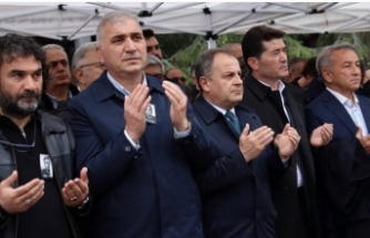 Atay aktuğ son yolculuğuna uğurlandı.