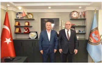 Başkan Kara Başkan Şentürk’ü ziyaret etti.