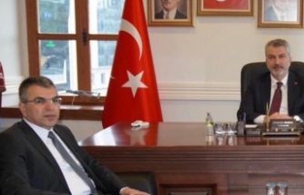 bölge müdürü Demirci ilk olarak il başkanı mumcu‘ya gitti.