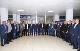 BAŞKAN GENÇ, MUHTARLARLA BAYRAMLAŞTI