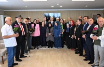 BAKAN URALOĞLU’NDAN ANLAMLI BAYRAM ZİYARETİ