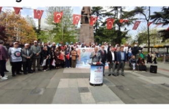 Başkan Erbaşaran Atatürk alanında konuştu.