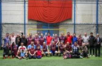 BAŞKAN KAYA, ENGELLİ BİREYLERLE DOSTLUK MAÇINA ÇIKTI