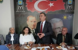 İYİ’ler Beşikdüzü’nde bayramlaştılar