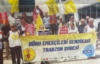 SGK il müdürlüğü önünde büro emekçileri Sendikası eylem yaptılar