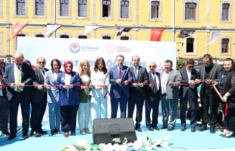 Hayat Boyu Öğrenme Etkinlikleri'nde konuşan Başkan Genç: