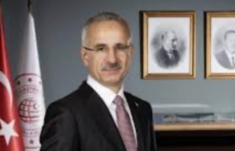 Bakan Uraloğlu hürmüz boğazında bekleyen Türk gemisi yok.