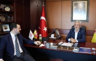 Başkan Sakarya Başkan Karadeniz’i ziyaret etti