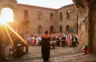 KIZLAR MANASTIRI’NDA OPERA YANKILARI
