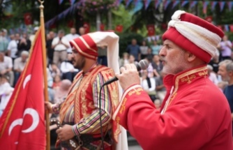 MEYDAN PARKI'NDA MEHTER COŞKUSU