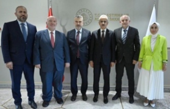 Trabzon Teşkilatı Bakan Uraloğlu’nu ziyaret etti.