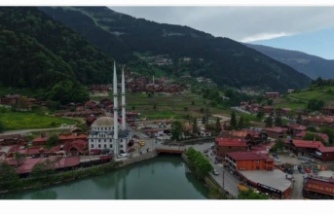 Uzungöl turist yağıyor