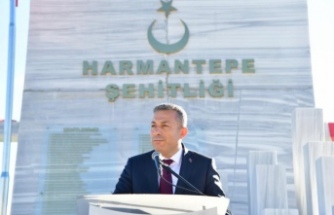 Vali Tahir Şahin harmantepe şehitliğinde konuştu.