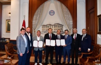 Aslantürk ailesi Araklı’ya okul kazandıracak.