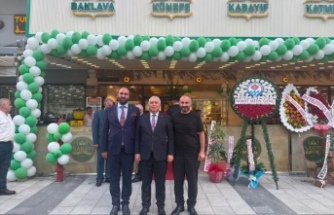 Eski Vali Aziz Yıldırım trabzon’da
