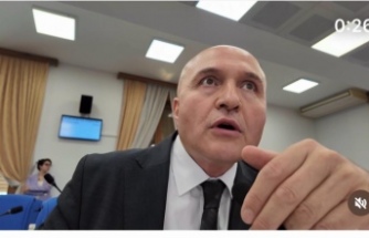 Milletvekili usta sizin emeklilerle zorunuz ne.