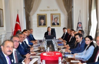 Vali Şahin denizde boğulma vakalarına karşı alınacak önlemleri tartıştı.
