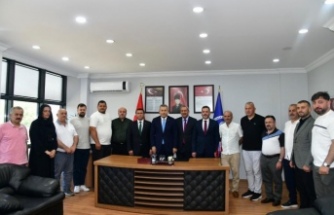 Vali Şahin ve kaymakam ocak Başkan Sivrikaya’yı ziyaret etti