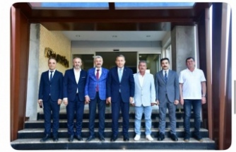 Vali Şahin, Kaymakam Uzun ve Başkan Çebi Aslantürk Tarım Ürünlerinizi Ziyaret Ettiler