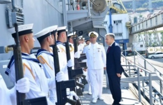 Vali Şahin Yıldırım gemisini ziyaret etti