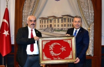 Başkan tezcan Vali Şahin’i ziyaret etti.