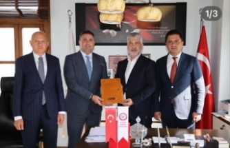 Milletvekili Büyükaydın ve Başkan Dr.Hisoğlu, Ecz. Başer’i ziyaret etti