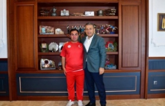 Milli sporcumuz inan vali Şahin’i ziyaret etti