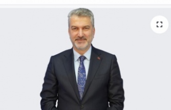 MUMCU "AK PARTİ ESER VE HİZMET SİYASETİ YAPAR"