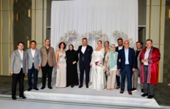 Özbayrak ve Bektaş Aileleri Mutlu Günü