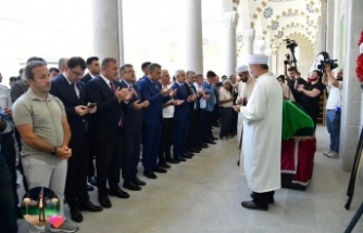 Vahide Dilekoğlu Son Yolculuğuna Uğurlandı