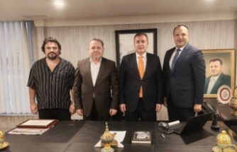Başkan Çelebi’den Zorlu Otel’in yeni sahibi Mustafa Usta’ya hayırlı olsun ziyareti