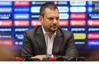 Başkan doğan birkaç hocayla görüşüyoruz.
