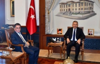 Başsavcı Yalçın Vali Şahin’i ziyaret etti
