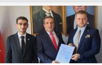 İYİ PARTİ YOMRA'DA YÖNETİM TAMAM
