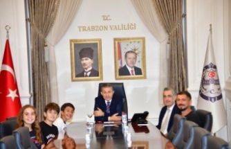 Karadeniz tenis kulübü Vali Şahin’i ziyaret etti