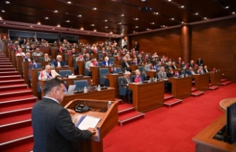 KAŞÜSTÜ, HALK PLAJINA KAVUŞUYOR