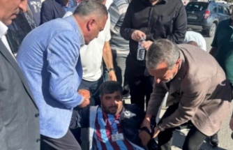 Milletvekili vatandaşın yardımına koştu