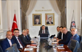 Vali Şahin topladı