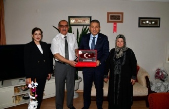Vali Şahin, Kıbrıs Gazisi Coşkun Çolak’ı Evinde Ziyaret Etti