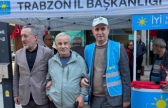 İYİ Parti Kahramanmaraş Caddesi’nde Stant kurdu.