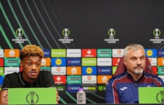 Teknik Direktörümüz Thomas Reis ve futbolcumuz Wagner Pina basın toplantısı düzenledi