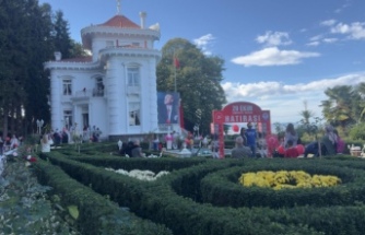 ATATÜRK KÖŞKÜ’NÜ CUMHURİYET BAYRAMI’NDA BİNLERCE KİŞİ ZİYARET ETTİ