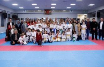 AKÇAABAT’TA 60 SPORCU KARATE KUŞAK SINAVINDA TER DÖKTÜ