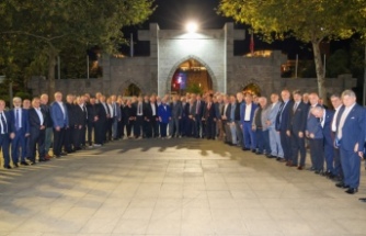 BAŞKAN GENÇ: “MUHTARLARIMIZ DEMOKRASİNİN TEMEL TAŞIDIR”