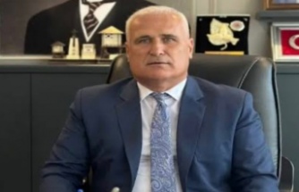 Başkan Şentürk öğrencilerin taleplerini değerlendirdik.