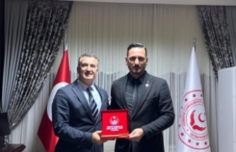 Başkan Sarı, Fatih Çocuk Evleri’ni Ziyaret Etti